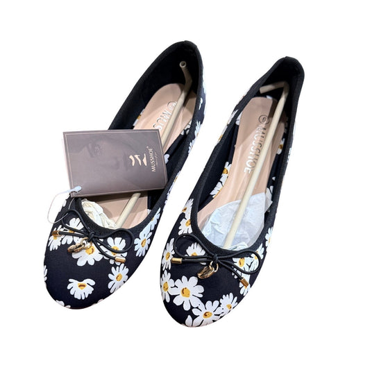 Musshoe Women's Daisy Flats Size 6 - New in Box