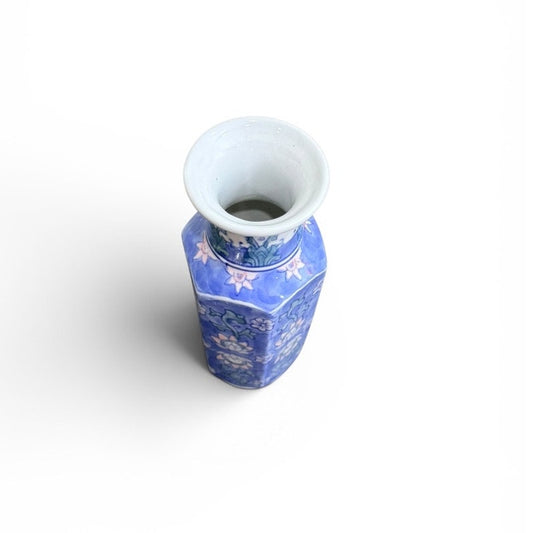 Vintage Blue & White Floral Vase – Chinoiserie Style Porcelain Bud Vase